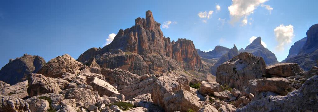  Anamorphic Lens 6K - Fantastic Tuckett Dolomites