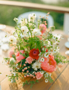 Summer Wedding Decor