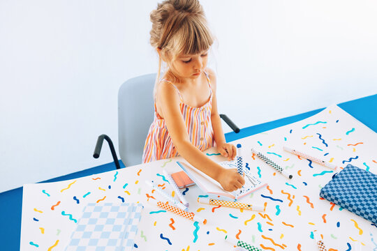 Young kid sketching
