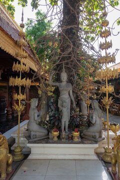 Religi&ouml;se Steinskulpturen in einem Tempel in Kambodscha