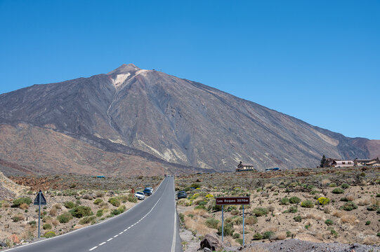 Mountain Road and Los Roques Sign Toward Mount Teide