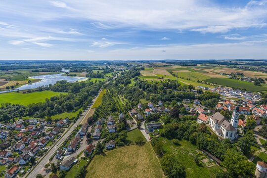 Die schw&auml;bische Stadt Erbach an der Donau s&uuml;dwestlich von Ulm aus der Vogelperspektive