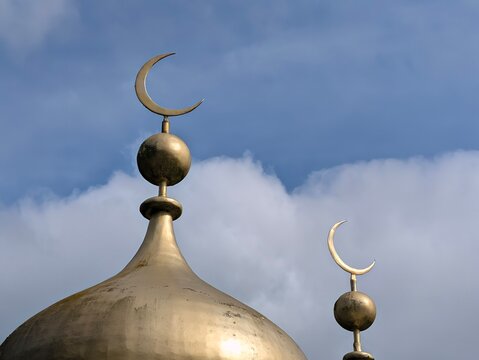 Traditional Islamic dome design, religious background template
