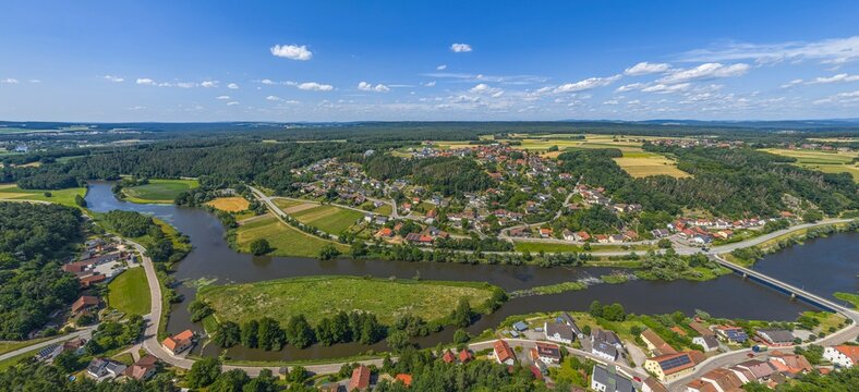 Luftbild der Gemeinde Reichenbach am Regen im Kreis Cham in der Oberpfalz