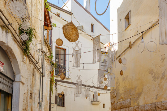 Charming Historic Old Town Alley in Apulia Region on Sunny Day