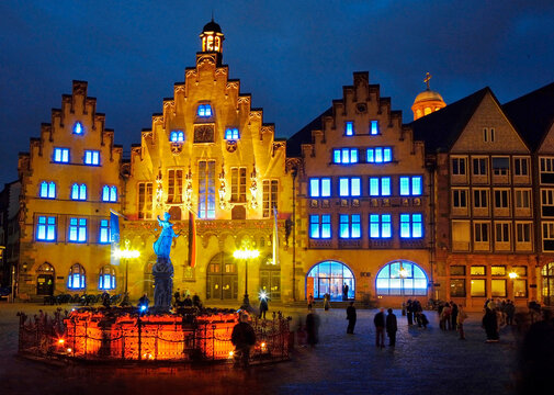 Lichtinstallation am R&ouml;merberg in Frankfurt am Main anl&auml;sslich der Luminale 2004