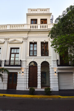 Old Colonial Building in Asunci&oacute;n, Paraguay