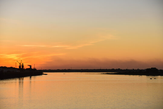 Sunset Along the Paraguay River in Asunci&oacute;n, Paraguay