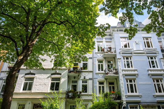 Magnificent historic apartment building in Hamburg Eppendorf