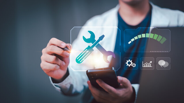 Maintenance manager uses digital tools preventive maintenance, equipment repair, service management, performance monitoring, workflow optimization, operational efficiency, technical support planning.