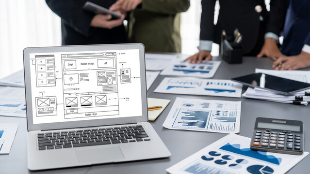 Website design software provide brisk template for online retail business and e-commerce