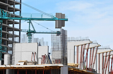 Monolithic reinforced concrete building construction site © Unkas Photo