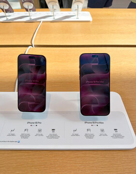 Abu Dhabi, UAE - September 20, 2026: Apple Store display featuring the new iPhone 18 Pro, with customers able to explore and test Apple latest flagship smartphone