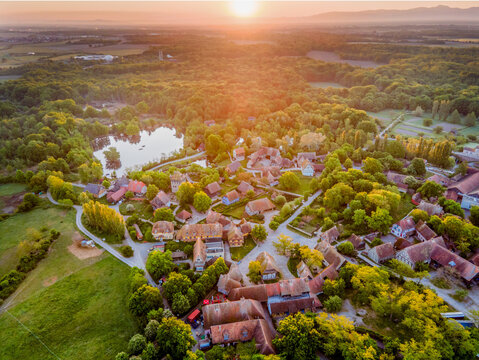 FRANCE. ALSACE. HAUT-RHIN 68. AERIAL VIEW OF THE ECOMUSEUM IN UNGERSHEIM, A 25-HECTARE SPACE DEDICATED TO PRESERVING AND PROMOTING THE CULTURAL HERITAGE OF THE REGION