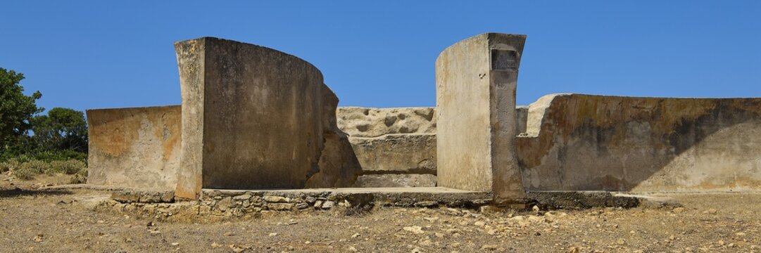 Dilapidated concrete wall structures in a dry, sunny environment, Lost Place, Air Defence Position, Aerophone, Parabolic Acoustic Mirror, Patella Mountain, WW2, west of Lakki, Leros, Dodecanese, Greek Islands, Greece