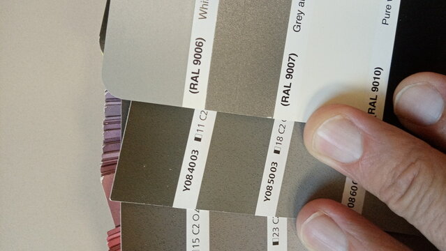 color matching by comparing two samples