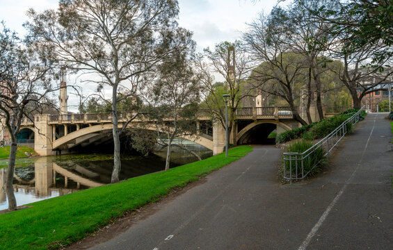 Concrete arched City Bridge over River Torrens, Adelaide, South Australia, 9 September 2026