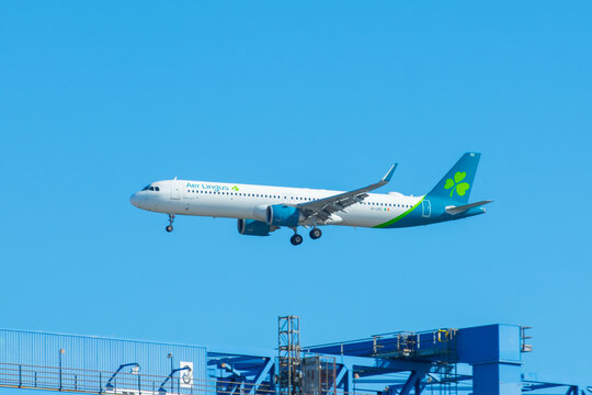 Aer Lingus Airbus 321 neo EI-LRC landing on Boston Logan International Airport (BOS), Boston, Massachusetts MA, USA. 
