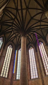 Le &laquo; palmier des Jacobins &raquo;, pilier oriental de l'&eacute;glise des Jacobins de Toulouse, chef d'&oelig;uvre de l'art gothique languedocien (Occitanie)
