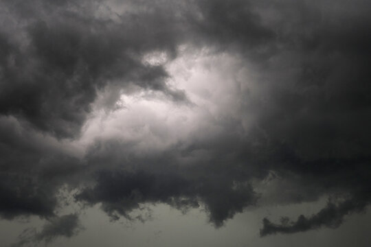Ubud sky during the typhoon，closeup