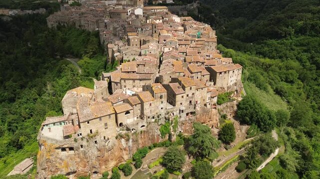 Aerial View of Pitigliano's Cliffside Buildings and Hillside - Tuscany, Italy
