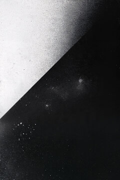 Halftone Dot Gradient Splitting a Bright Sky from a Starry Night Texture