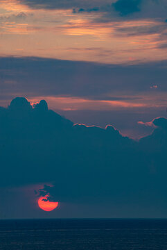 499-135 Sun Rising Over Lake Michigan
