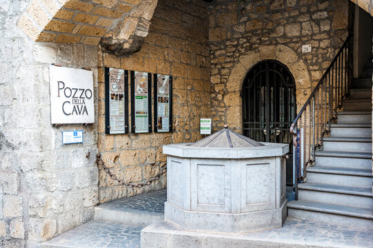 Pozzo della Cava, archaeological complex of underground caves beneath the oldest part of Orvieto's medieval quarter, preserving Etruscan, medieval and Renaissance remains, Orvieto, Umbria, Italy