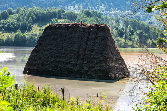 Geamana Village and Mining Pollution in Transylvania
