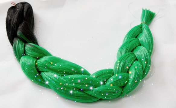 Synthetic Braided Hair Extension With Black And Green Gradient