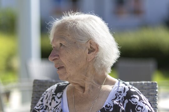 Thoughtful 86-year-old woman, retirement home, Jettingen, Baden-W&uuml;rttemberg, Germany