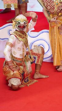 Footage of Monkey Warrior Hanuman&rsquo;s Iconic Stance in KHON Performance, Fantastic Thai Traditional Masked Dance Drama Performed since the Ayutthaya Kingdom