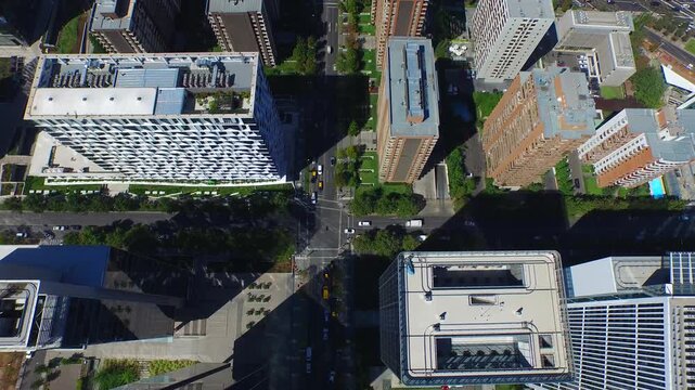 video a&eacute;reo sobre Las Condes K 008