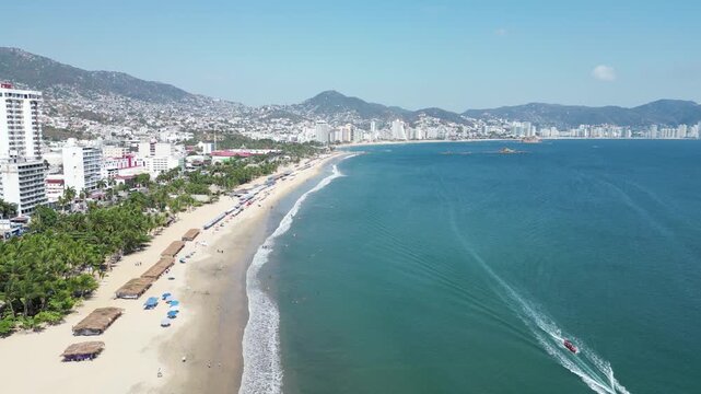 Acapulco de Ju&aacute;rez, Guerrero. Ciudad, arena, sol y mar.