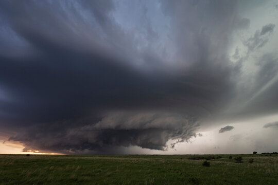 Supercell storm forming near herrington, kansas