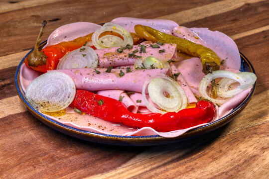 Essigwurst mit Pfefferoni