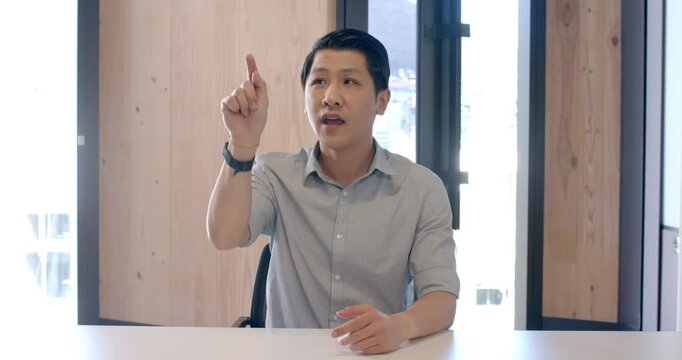 Close up of people talking to the camera, speaking during meeting, businessman at desk in office