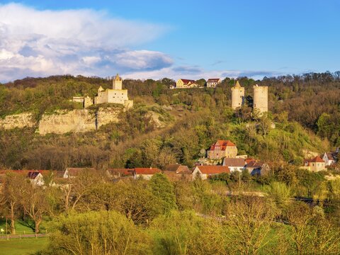 View of Rudelsburg and Saaleck castle ruins in spring, Saaletal near Bad K&ouml;sen, Naumburg, Saxony-Anhalt, Germany
