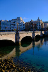 Obraz premium Santa Catalina Bridge crossing Urumea River, San Sebastian, Basque Country, Spain