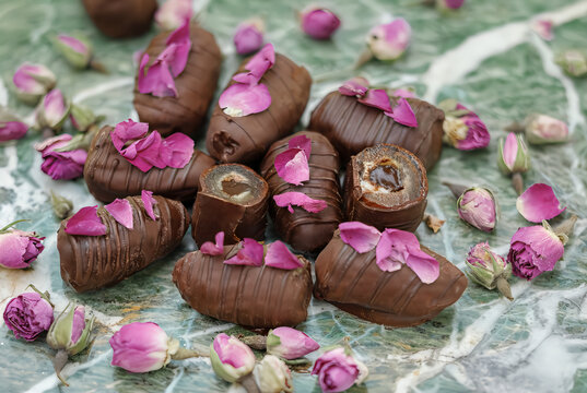 Chocolate Covered Dates with Rose Petals Photo, Ramadan Food Photography, Luxury Dessert Wall Art, Eid Gift Print, Digital Download