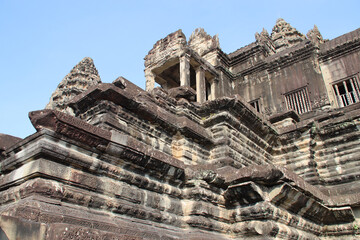 Obraz premium ruined hindu and buddhist khmer temple (angkor vat) in angkor in siem reap in cambodia 