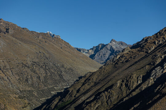 Photograph of an Andean landscape in the Nor Yauyos-Cochas Landscape Reserve