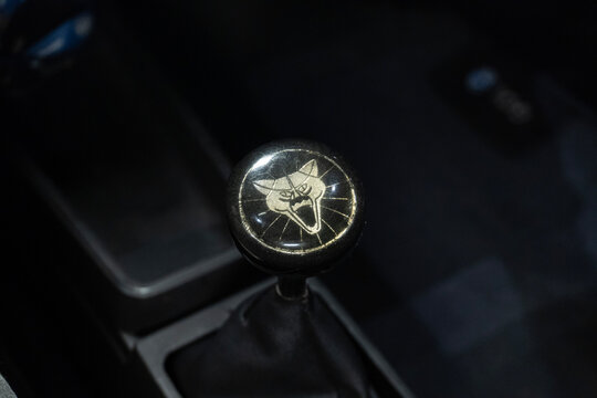Volkswagen Gol BX Hatchback Interior Gear Shift Knob Detail