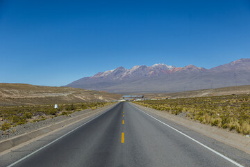 Obraz premium Photograph of typical landscapes in the Arequipa region, featuring volcanic peaks, valleys, and the majesty of the Peruvian Andes