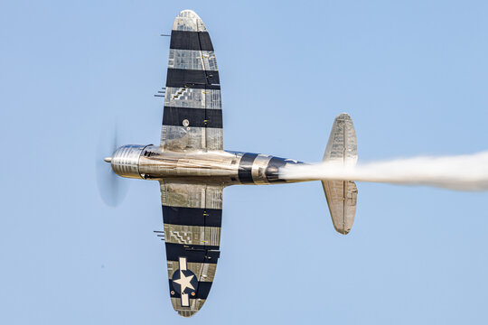 P 47 Thunderbolt seen from above during a fast pass
