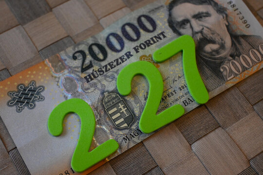 Twenty thousand forint banknote with green 2027 numbers