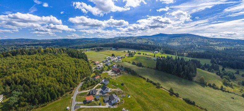 Haidm&uuml;hle im Bayerischen Wald in der Grenzregion zum B&ouml;hmerwald in Tschechien von oben