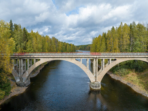A beautiful arched Finnish railway bridge over the Yanisjoki River (Karelia), built in 1919