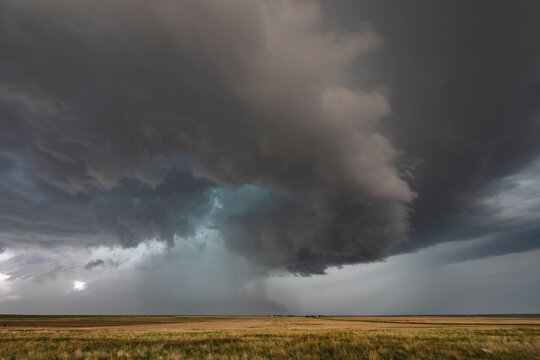 Tornado-warned Supercell storm over colorado grasslands