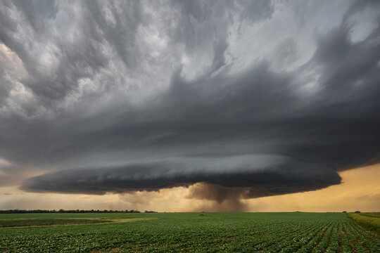 Supercell storm with Descending Tornado in marion north dakota USA